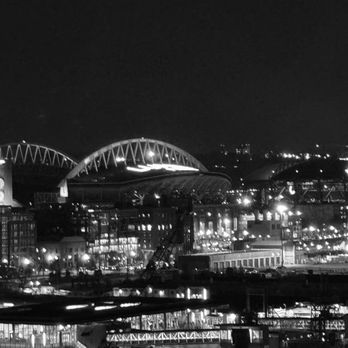 The Seattle Great Wheel - Amusement Parks Near Me - Seattle, Washington