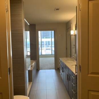 Clay Sands Properties - Luxury Bathroom - Real Estate Services Near Me - Houston, Texas