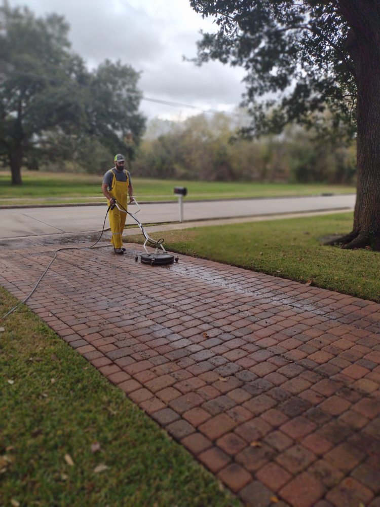 Slide of On Par Property Services