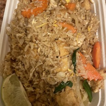 Koo Thai - FR5 Pineapple Fried Rice w tofu - Bubble Tea Near Me - New York, New York Koo Thai - FR5 Pineapple Fried Rice w tofu - Bubble Tea Near Me - New York, New York