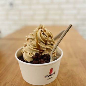 Blackball - Shaved Ice with ice cream, red beans, and pearls - Bubble Tea Near Me - Vancouver, British Columbia