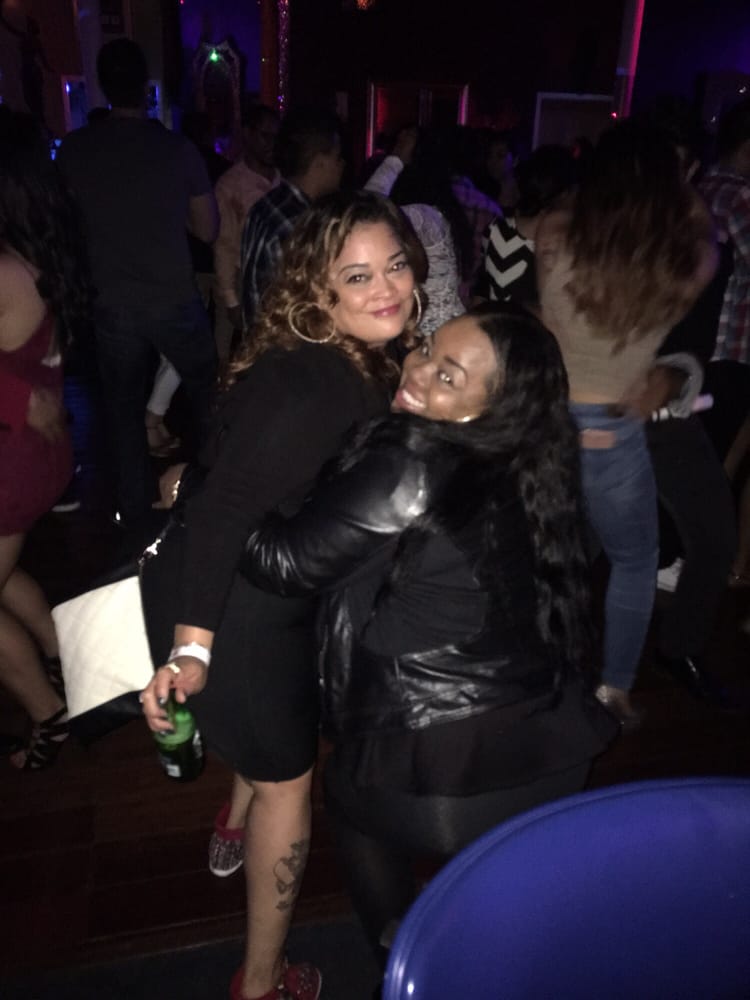 ARTISTIKA CONCERT CAFE Updated October 2024 19 Photos 523 S Elm