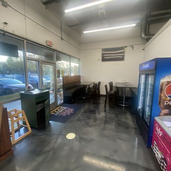 Bombay Pizza & Curry - Interior - Indian Near Me - Beaverton, Oregon