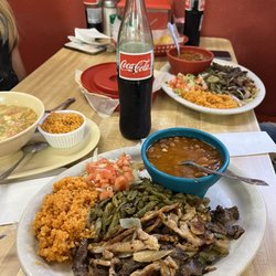 Taqueria El Puerto Mazatlan - Beef and Chicken Fajita Combo