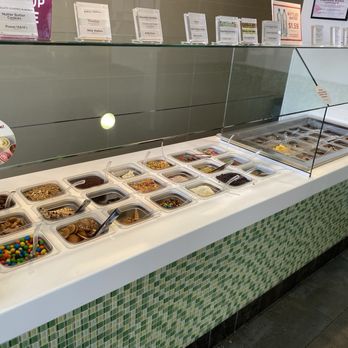 Yogurtland - Fun bar - Ice Cream & Frozen Yogurt Near Me - Littleton, Colorado Yogurtland - Fun bar - Ice Cream & Frozen Yogurt Near Me - Littleton, Colorado