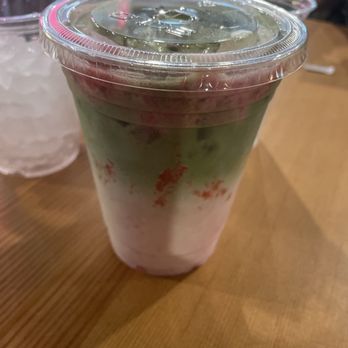 La Dosis Coffee + Cocktails - Strawberry Matcha drink - Coffee & Tea Near Me - Cedar Park, Texas La Dosis Coffee + Cocktails - Strawberry Matcha drink - Coffee & Tea Near Me - Cedar Park, Texas