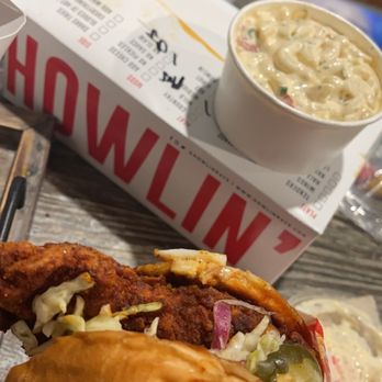 Howlin' Ray's - The Sando and Macaroni Salad - Southern Near Me - Los Angeles, California Howlin' Ray's - The Sando and Macaroni Salad - Southern Near Me - Los Angeles, California