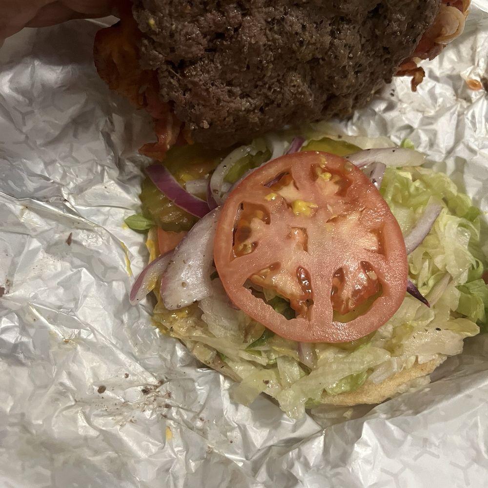 Lankford's - Bellaire - The burger with tomatoes on it - Burgers Near Me - Bellaire, Texas Lankford's - Bellaire - The burger with tomatoes on it - Burgers Near Me - Bellaire, Texas