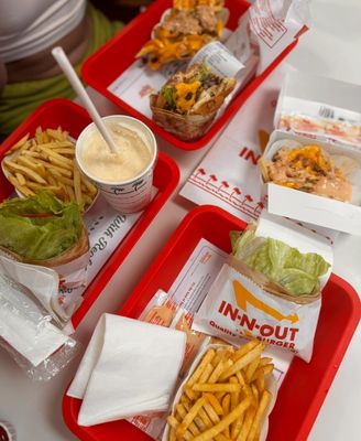 In-N-Out Burger by null In-N-Out Burger by null