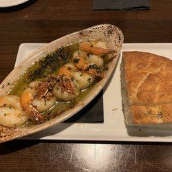 Stone's Cuisine & Cocktails