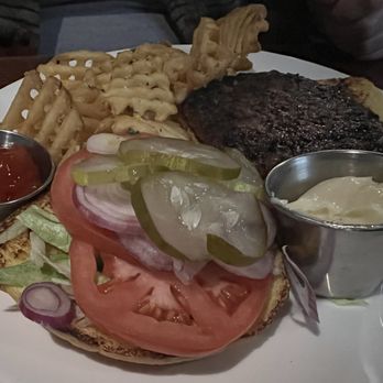 Ragtime - Build your own burger - Pubs Near Me - Arlington, Virginia