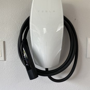 FixaCal - Tesla Wall Connector - Electricians Near Me - Irvine, California