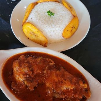 Vizo's African Bar & Restaurant - Red-with-a-Twist - African Near Me - Lubbock, Texas