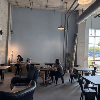 Dog Day Coffee & Nitro - Coffee & Tea Near Me - Austin, Texas