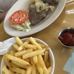 Restaurante La Quebrada - Bistec encebollado
