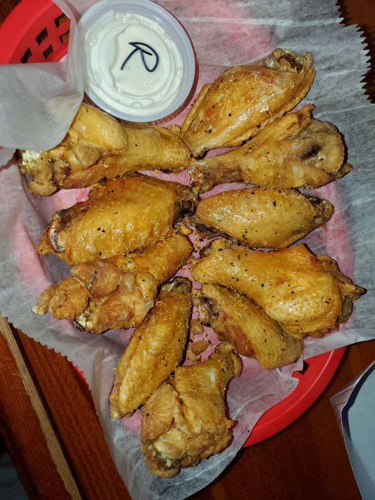 No Name Sports Bar Image