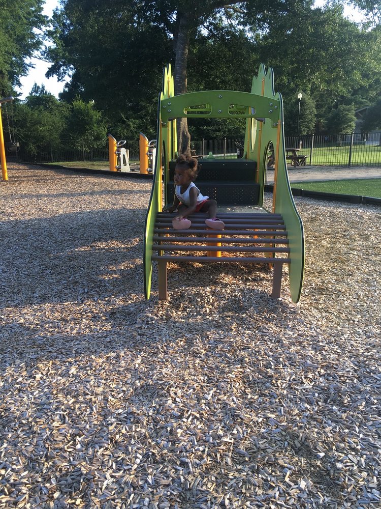 OPTIMIST PARK Updated July 2024 16 Photos 345 Hedgwood Rd