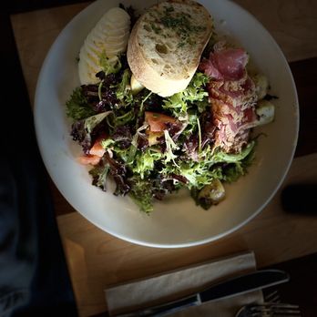 Urban Plates - Wild Ahi Niçoise Salad - New American Near Me - Long Beach, California Urban Plates - Wild Ahi Niçoise Salad - New American Near Me - Long Beach, California