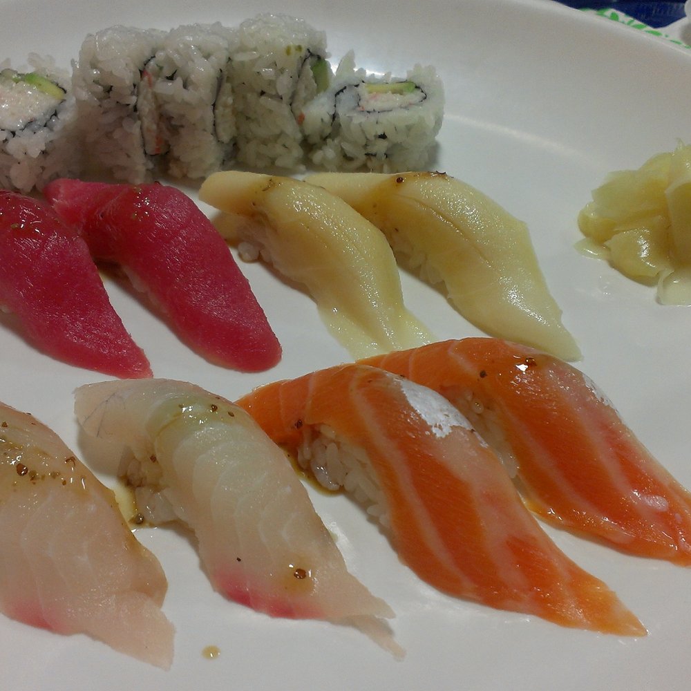 AR Mart - Sushi combo. Looking good and tasted good. - International Grocery Near Me - Fullerton, California