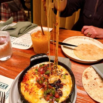 Daisy - Queso Fundido - Cocktail Bars Near Me - Los Angeles, California