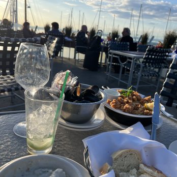 Anthony's HomePort - dirty dishes sat on table entire time - Seafood Near Me - Des Moines, Washington Anthony's HomePort - dirty dishes sat on table entire time - Seafood Near Me - Des Moines, Washington