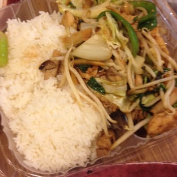 Thai Basil Cuisine - Chicken basil mixed veggie - Thai Near Me - Berkeley, California