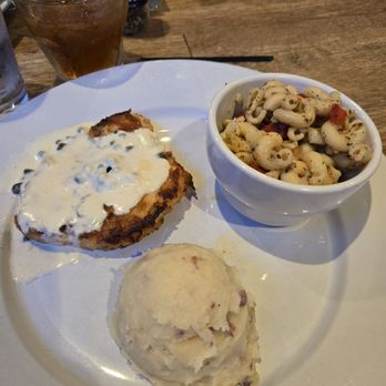 Fenney Grill - Chicken Picata, Potatoes, Pasta Salad. - Salad Near Me - The Villages, Florida