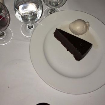 Lucien - Gateau au Chocolate with Vanilla Ice Cream - French Near Me - New York, New York