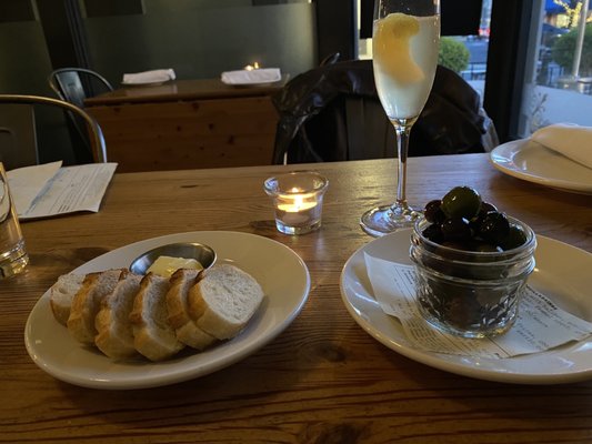 Brasserie Four by null