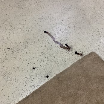 Unicars Honda - Oil leaked all over garage floor from broken motor mounts. - Auto Repair Near Me - Indio, California