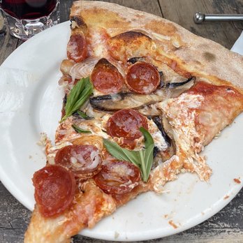 Lucali - This combo slapsss forreal, gotta add the shallots and mushroom with pepperoni!! - Pizza Near Me - Brooklyn, New York
