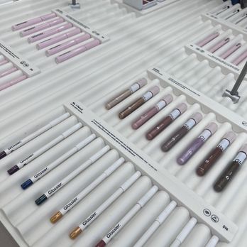 Glossier - Trial Make up - Cosmetics & Beauty Supply Near Me - Washington, DC, District of Columbia