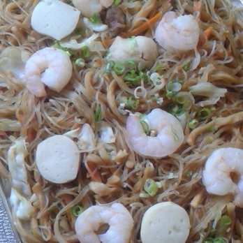 Little Ongpin - Pancit (miki-bihon). Very good! - Filipino Near Me - Los Angeles, California Little Ongpin - Pancit (miki-bihon). Very good! - Filipino Near Me - Los Angeles, California