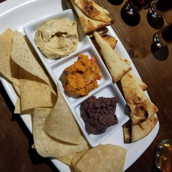 Union Social Eatery - Mediterranean Dip Trio - Gastropubs Near Me - Toronto, Ontario