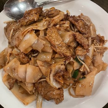Mein Restaurant - Beef Flat Rice Noodle - Chinese Near Me - Houston, Texas