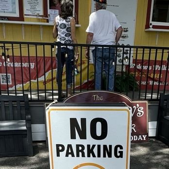 The Widow's Walk - Ice Cream & Frozen Yogurt Near Me - Clarksville, Indiana