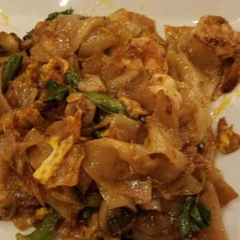 Phattra Thai Restaurant - Thai Near Me - Metuchen, New Jersey Phattra Thai Restaurant - Thai Near Me - Metuchen, New Jersey