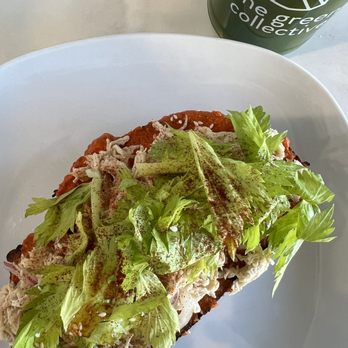 Green Collective Eatery  - Roasted Red Pepper Chicken + Emerald Juice - Breakfast & Brunch Near Me - Denver, Colorado