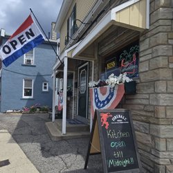The 4's Sports Pub