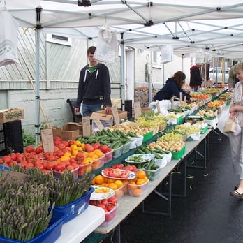 Main Street Markham Farmers' Market - eople shopping - Farmers Market Near Me - Markham, Ontario Main Street Markham Farmers' Market - eople shopping - Farmers Market Near Me - Markham, Ontario