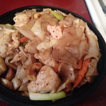 Thai Touch Kitchen - Cashew chicken noodles - Thai Near Me - Pittsburgh, Pennsylvania Thai Touch Kitchen - Cashew chicken noodles - Thai Near Me - Pittsburgh, Pennsylvania