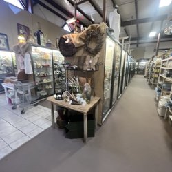 Jesse James Antique Mall - Merchandise, stuff for sale
