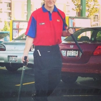 Sonic Drive-In - An employee at Sonic. - Burgers Near Me - Sun Prairie, Wisconsin Sonic Drive-In - An employee at Sonic. - Burgers Near Me - Sun Prairie, Wisconsin