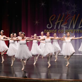 Cameron - senior ballet team - Dance Schools Near Me - Brossard, Quebec