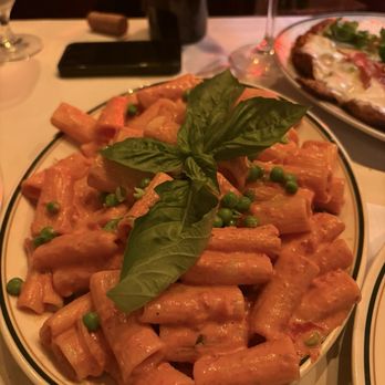 Anthony's Runway 84 - Penne à la vodka - Italian Near Me - Fort Lauderdale, Florida