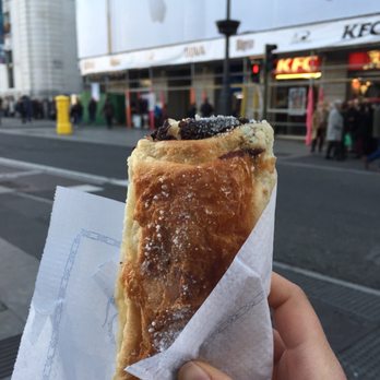 La Mallorquina - Napolitana de Chocolate (€1.30) - Desserts Near Me - Madrid, M La Mallorquina - Napolitana de Chocolate (€1.30) - Desserts Near Me - Madrid, M