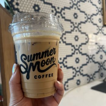 Summer Moon Coffee - Moon Shaken (quad) - Coffee & Tea Near Me - Wheaton, Illinois Summer Moon Coffee - Moon Shaken (quad) - Coffee & Tea Near Me - Wheaton, Illinois