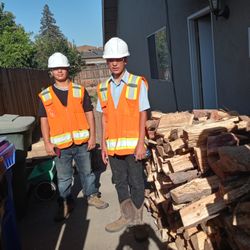 Firewood Valley Delivery - Firewood valley delivery crew members on a firewood delivery delivered to Sanger ca  zip code 93657.
