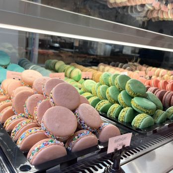 Macaron Cafe - Cafes Near Me - New York, New York