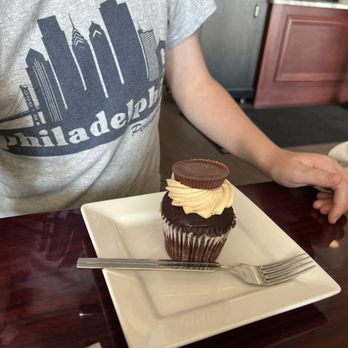 Lucciano's Cafe - Peanut butter cup cupcake - Italian Near Me - Londonderry, New Hampshire
